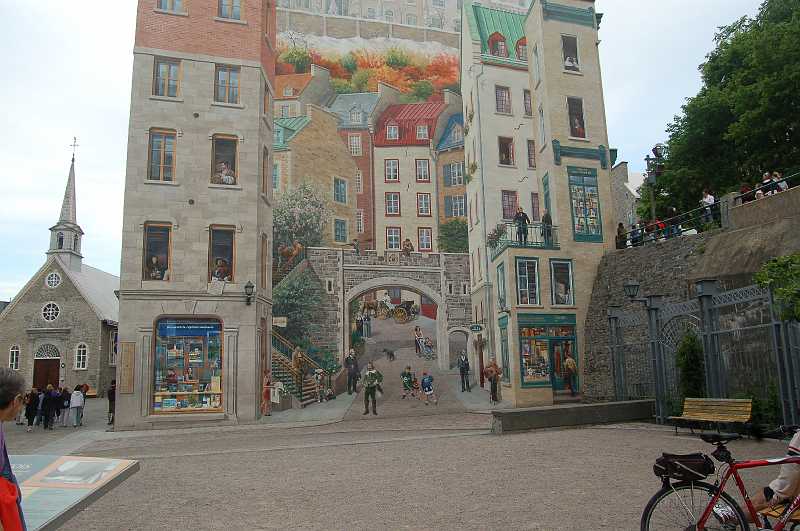 Canada East Tour 2006114.JPG - The mural depicts a blend of early and contemporary life around Place Royale.